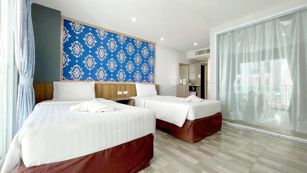 Dragon Beach Resort , Jomtien Beach Pattaya Bagian luar foto