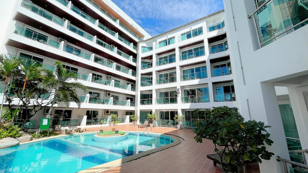 Dragon Beach Resort , Jomtien Beach Pattaya Bagian luar foto