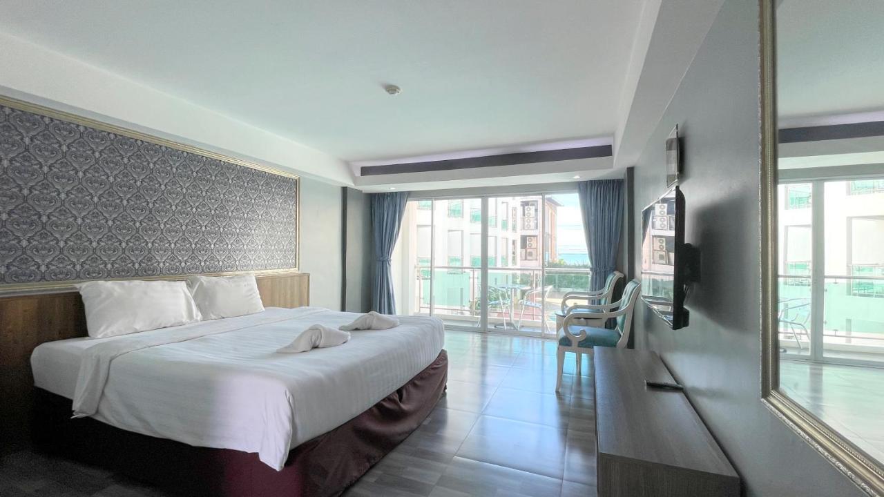 Dragon Beach Resort , Jomtien Beach Pattaya Bagian luar foto