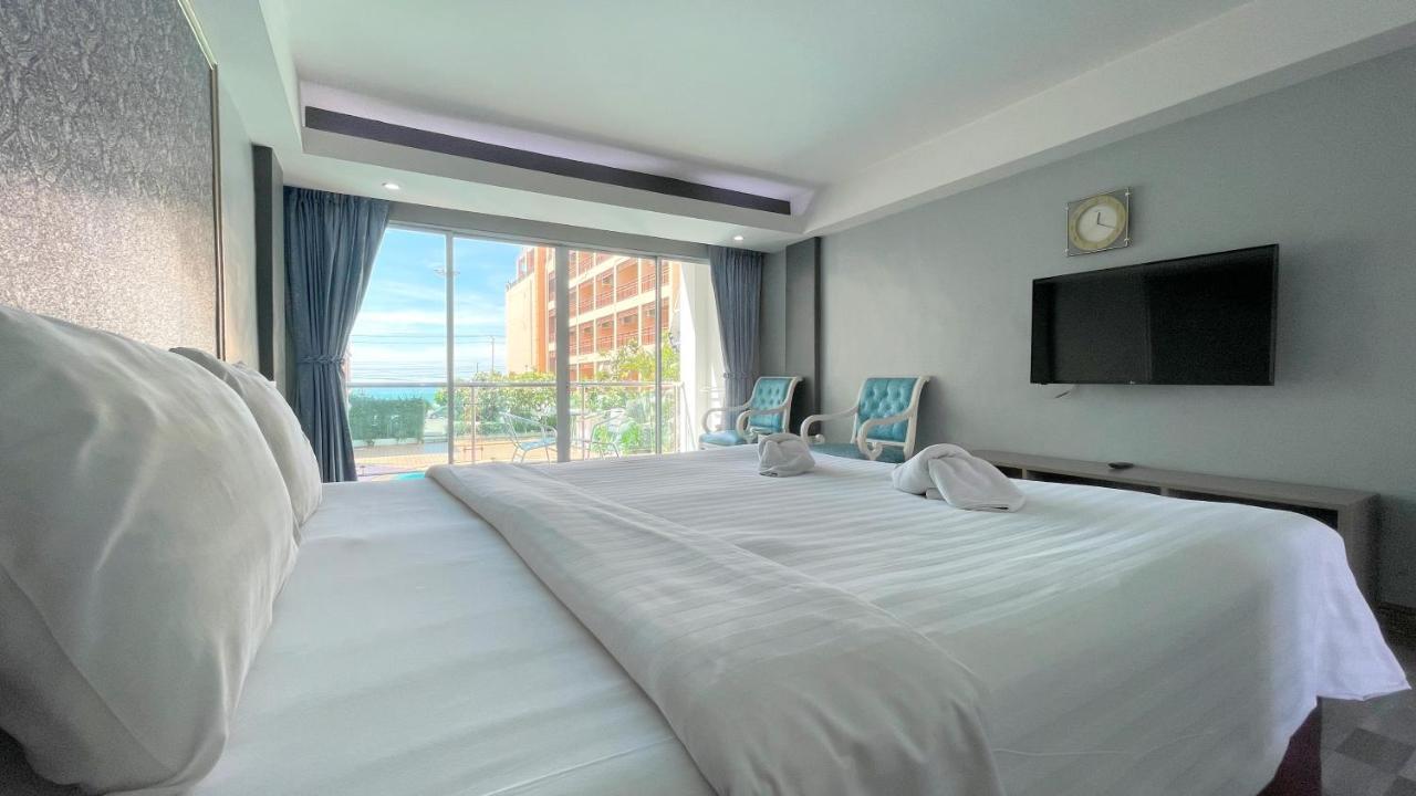 Dragon Beach Resort , Jomtien Beach Pattaya Bagian luar foto