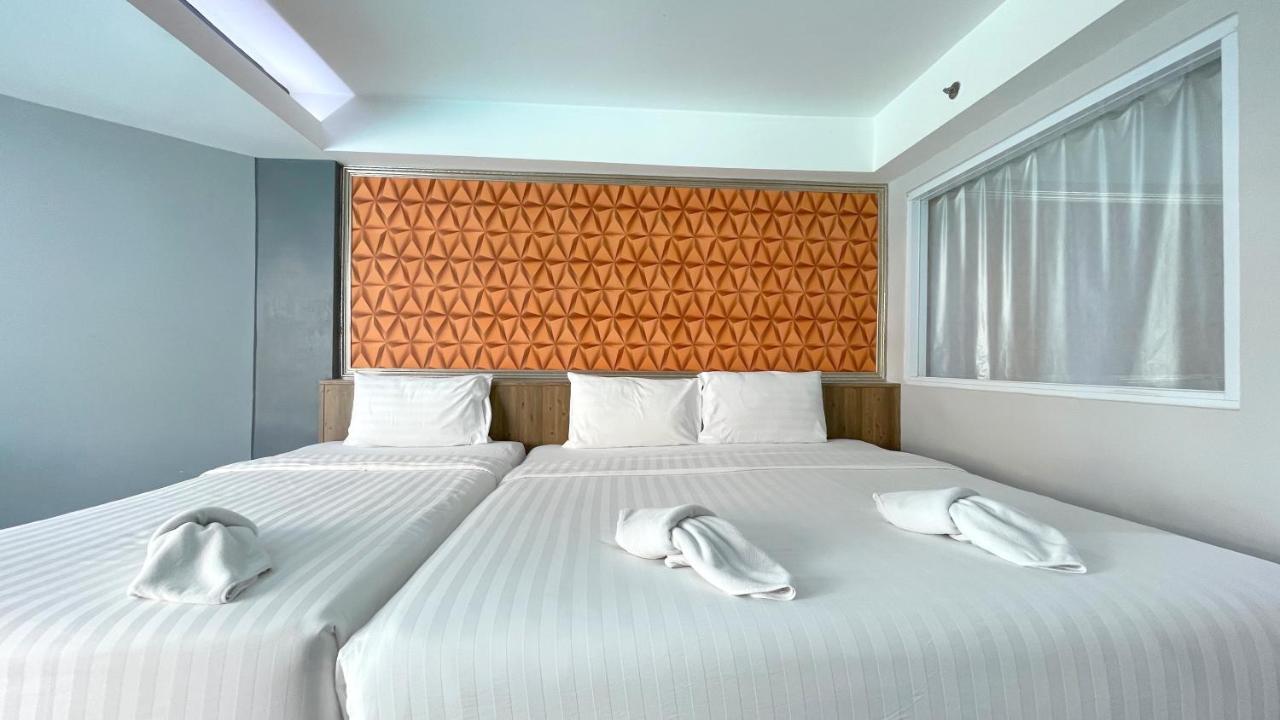 Dragon Beach Resort , Jomtien Beach Pattaya Bagian luar foto