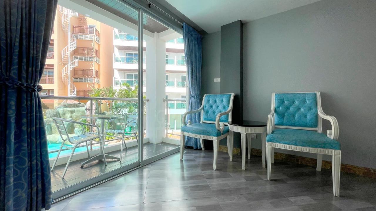 Dragon Beach Resort , Jomtien Beach Pattaya Bagian luar foto