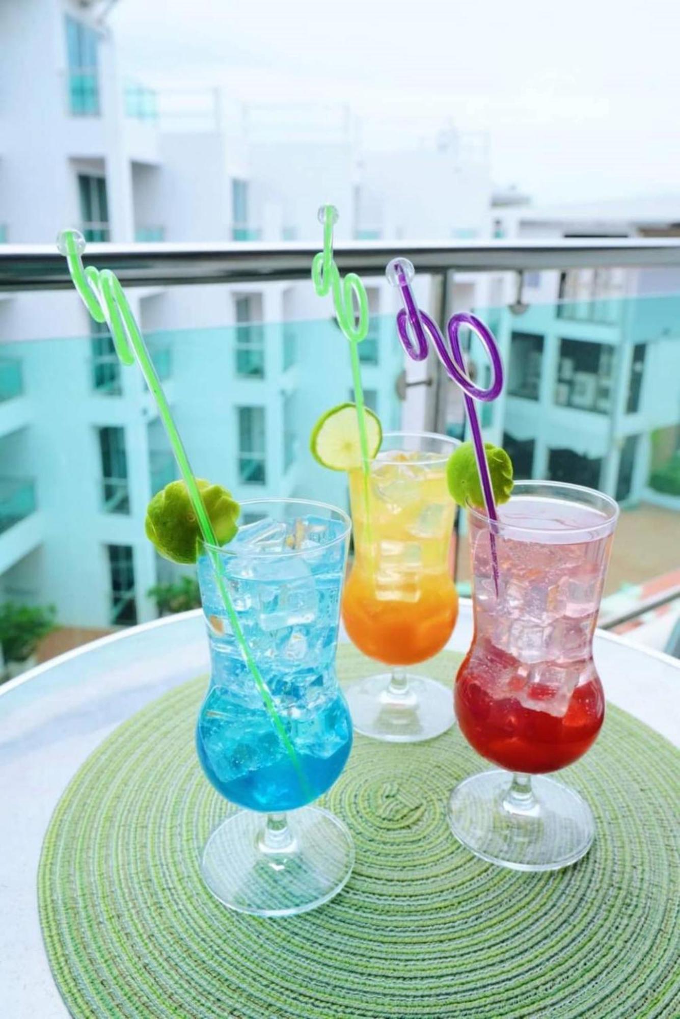 Dragon Beach Resort , Jomtien Beach Pattaya Bagian luar foto